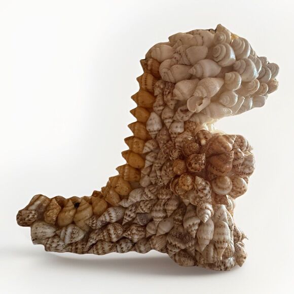 Vintage Hand Crafted  Alligator Figurine Made Of SEASHELLS - Picture 2 of 12